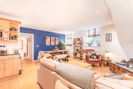 2 bedroom flat to rent - Photo 5