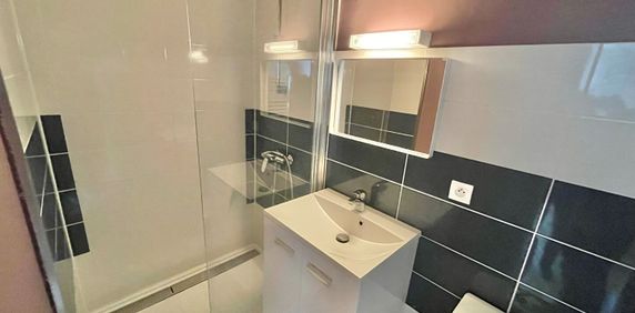 A LOUER - NANTES ST DONATIEN - Grand appartement 1 pièce MEUBLÉ de 24.89 m² - Photo 2