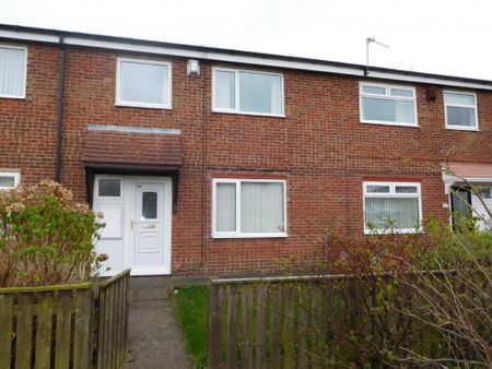 3 bedroom terraced house to rent - Photo 2