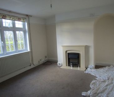 3 bed House - To Let - Photo 1