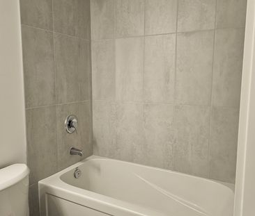 For Lease - 7437 Kingston Road Unit# 112, Toronto, Ontario - Photo 2