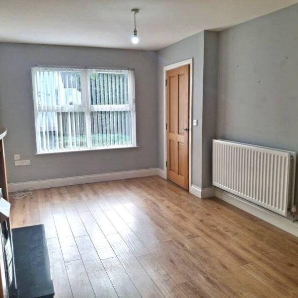 Semi detached 3 bedroom house - Photo 1