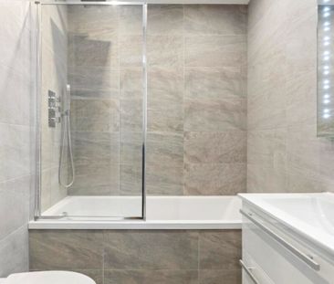 London Road, Bracknell, Berkshire, RG12 - Photo 3