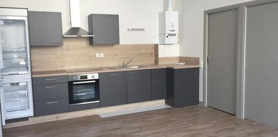 Location Appartement 2 pièces 39m² CAMBRAI 59400 - Photo 2