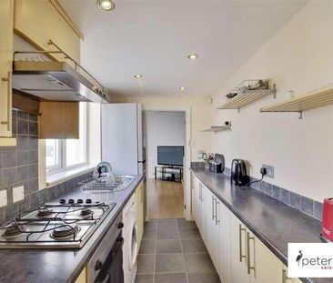 Neville Road, Pallion, Sunderland, SR4 - Photo 2