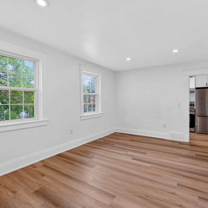 For Lease - 4 Queen Street Unit# 1, Niagara-on-the-Lake, Ontario - Photo 1