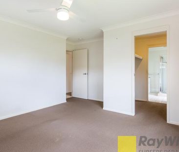 $775 per week / $3,100 Bond - Photo 1