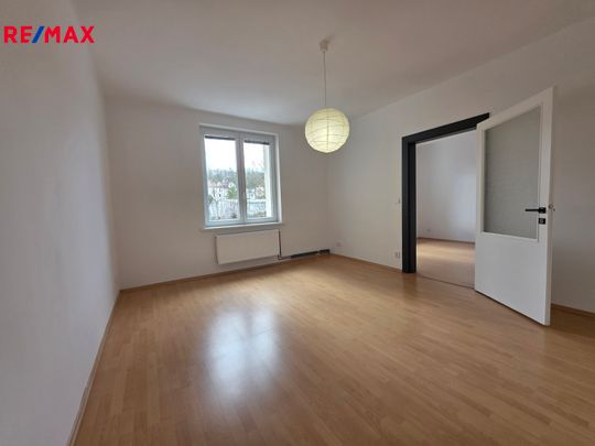 Pronájem bytu 2+1 65 m² - Photo 1