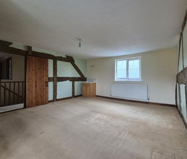 3 bedroom semi-detached house to rent - Photo 3