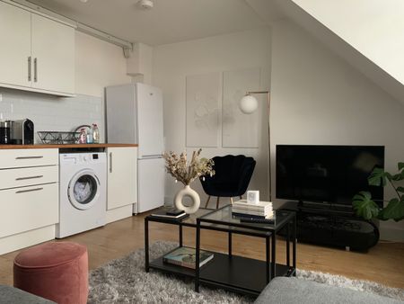 2 Bed Flat, Woodberry Grove, N4 - Photo 3