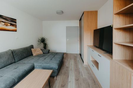 Kompletne zariadený 2-izbový byt, Tolstého, Košice - Photo 2
