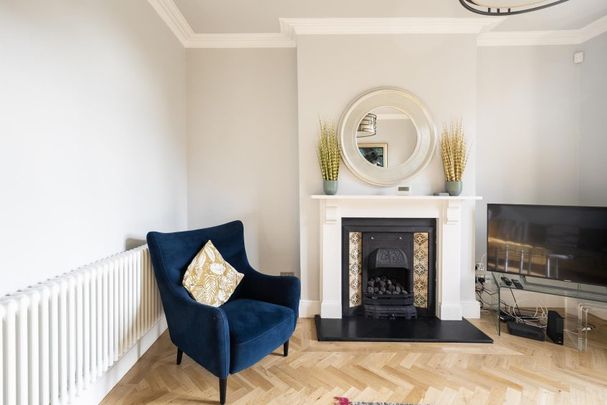 2 Bed Flat - Photo 1