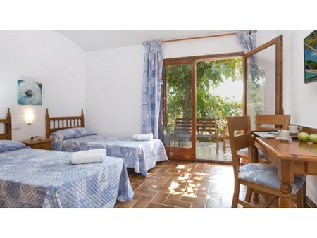 7 room luxury Villa for rent in Vidreres, Spain - Photo 3