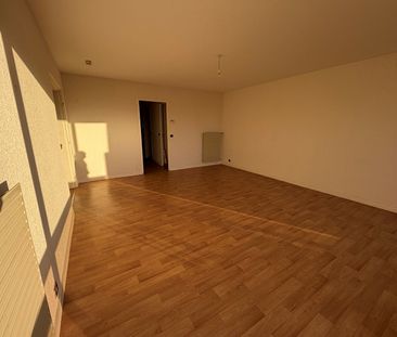 Location Appartement 2 pièces 56m² - Photo 2