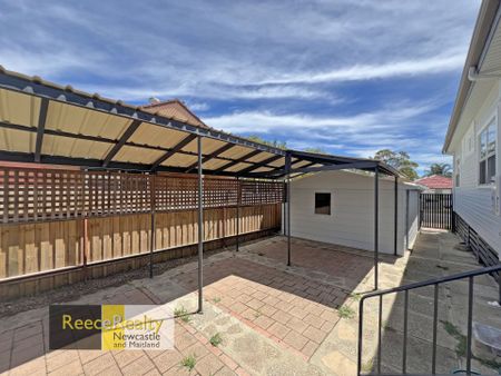 7 Coronation Street, Waratah West - Photo 3