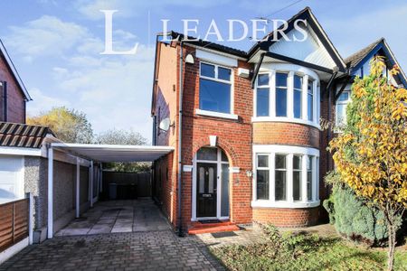 3 bedroom semi-detached to rent Crewe - Photo 3