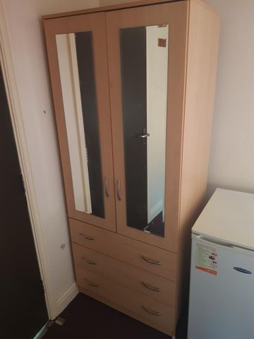 6 bedroom flat to rent - Photo 2