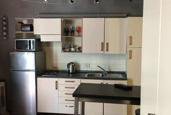 Студия возле метро Moscova