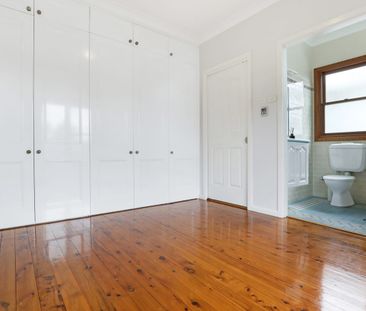 3 bedroom renovated home - Photo 1