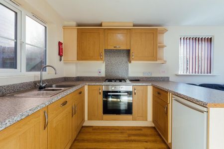 4 bedroom house to rent - Photo 3