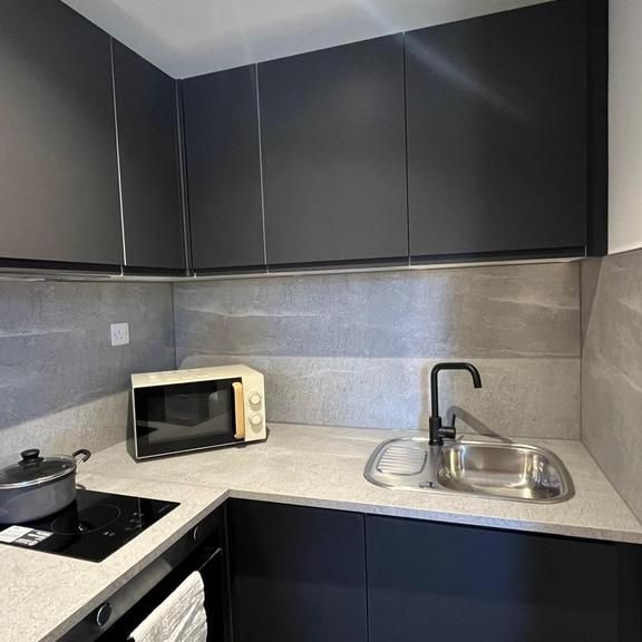 Studio to rent - Photo 1