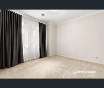 2/105 Hogans Road, Hoppers Crossing, Vic 3029 - Photo 1