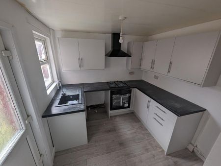 2 bedroom terraced house to rent - Photo 5