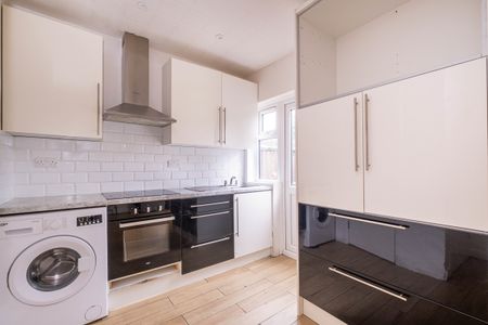 4 bedroom house to rent - Photo 4