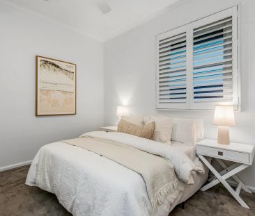 Period charm with modern family appeal - Photo 4