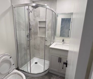 For Lease - 66 Paperbirch Drive Unit# Upper, Toronto, Ontario - Photo 4