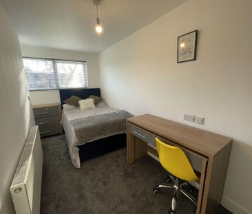1 bedroom in a house share to rent - Photo 6