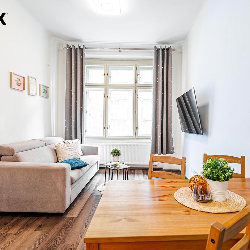 Pronájem bytu 2+kk 49 m² - Fotografie 1