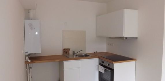 Location Appartement 2 pièces 38m² LENS 62300 - Photo 2
