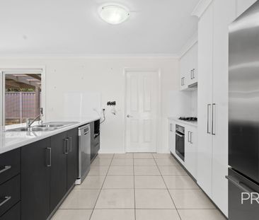 9 Murndal Place, Bourkelands NSW 2650 - Photo 6