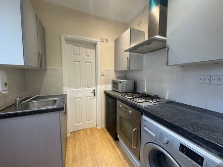 1 Bed Flat, Devonshire Road, HA1 - Photo 5