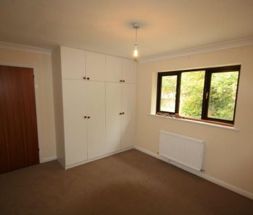 3 bedroom detached bungalow to rent - Photo 2
