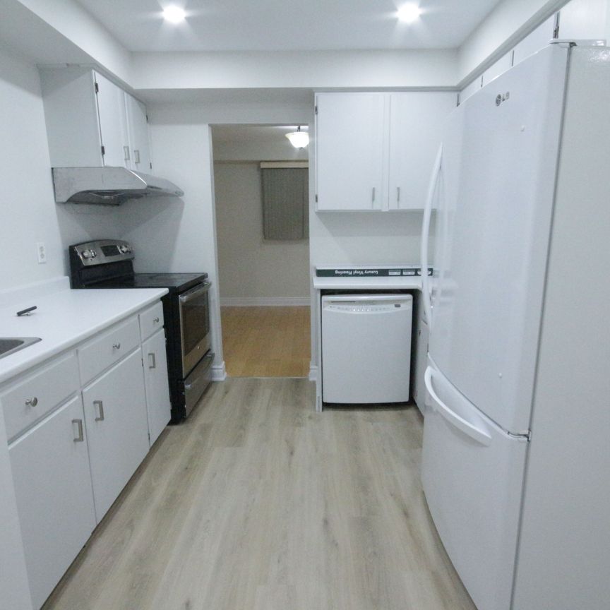 For Lease - 4272 Gayling Gardens, Mississauga, Ontario - Photo 1