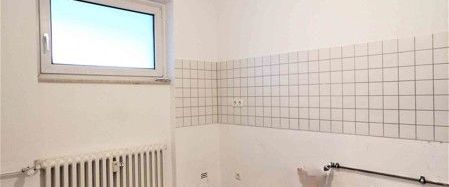 Großzügige 2-Zi.-Whg. mit Tageslichtbad und Balkon - Foto 1