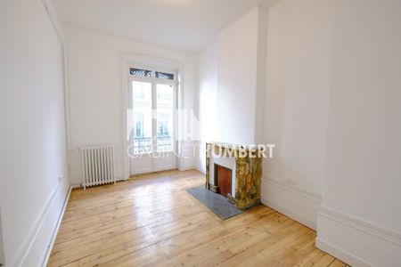 Location Appartement 3 pièces 65m² ST ETIENNE 42000 - Photo 2