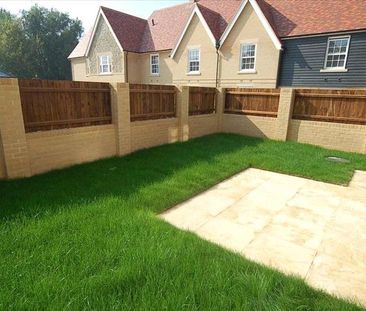 3 bedroom end of terrace house to rent - Photo 2