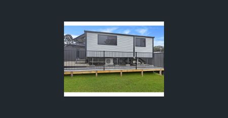 One of a Kind Near New Granny Flat – Ivory Estate - Photo 5