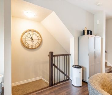 For Lease - 15 Pierre Trudeau Lane, Grimsby, Ontario - Photo 6