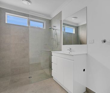 Brand New 2 Bedroom Flat With Private Garden! - Photo 6