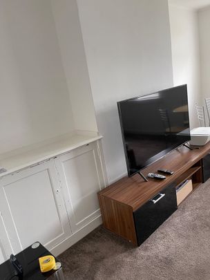 3 Bed Flat, Manor Drive, AB16 - Photo 1