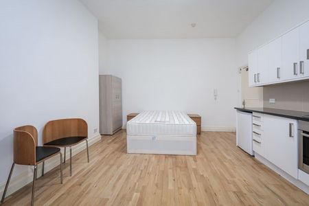 Studio Flat, Very Near Ealing Broadway Central Ar, W5 - Photo 4