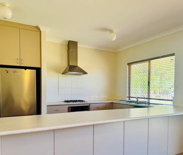 CHARMING RURAL PROPERTY - Photo 6