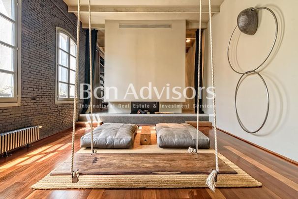 Marvilloso loft de diseño en alquiler entre Eixample y el Born - Photo 1