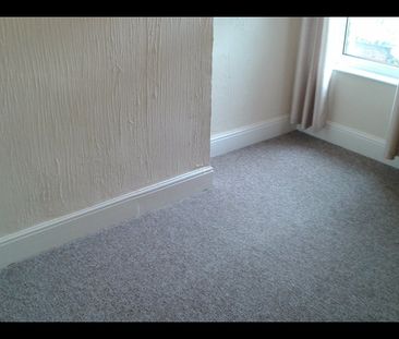 2 Bed End Terrace, Smith St, S35 - Photo 2