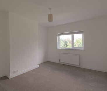 4 Bedroom - Photo 3