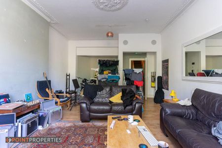 6 bedroom flat to rent - Photo 2